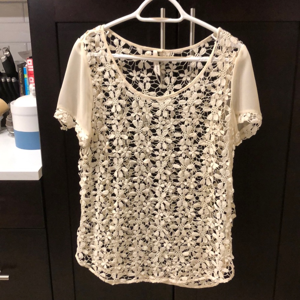 Daisy Cut-out Tee